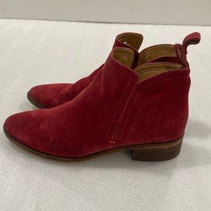 Dolce Vita Tessey Red Suede Pull On Booties Elastic Inside Size 8